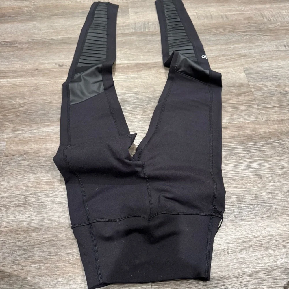 ALO Yoga Moto High Waisted Black Leggings